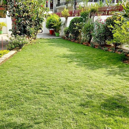 Garden View Residency Bed & Breakfast Lucknow Dış mekan fotoğraf