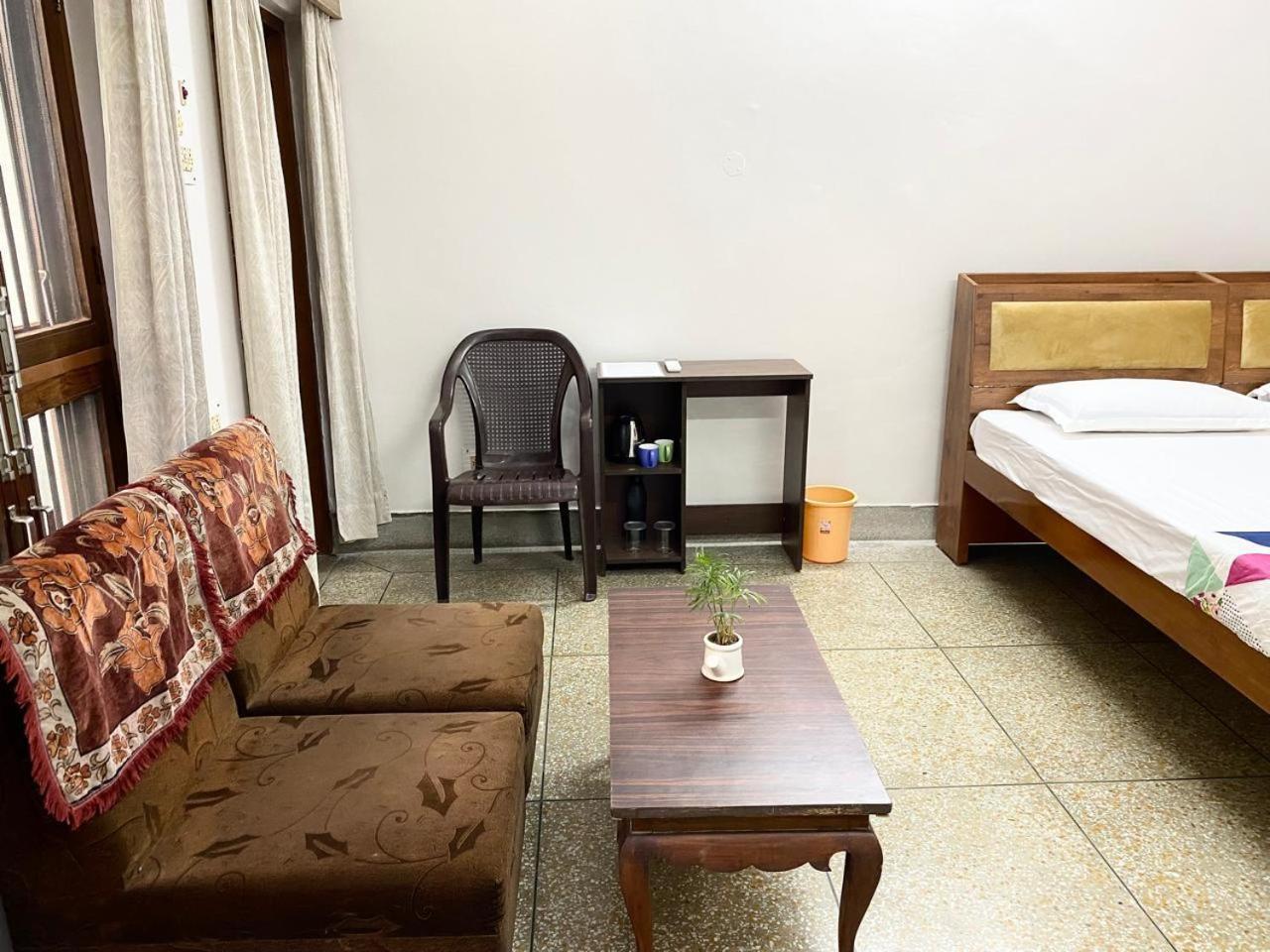 Garden View Residency Bed & Breakfast Lucknow Dış mekan fotoğraf