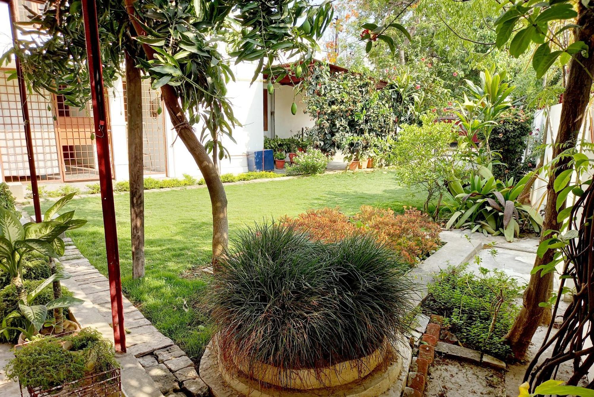 Garden View Residency Bed & Breakfast Lucknow Dış mekan fotoğraf